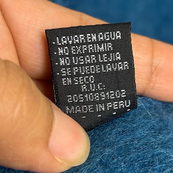 Alpaca Camargo 100% Alpaca 78”X9” Fringe Blue Scarf Soft Made in Peru Old Money - Picture 8 of 12